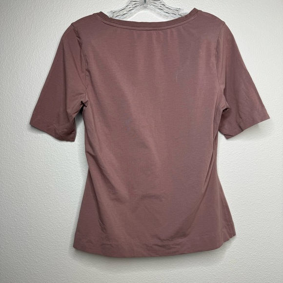 Athleta | Outbound Scoop Short Sleeve Tshirt | Medium - Picture 2 of 5